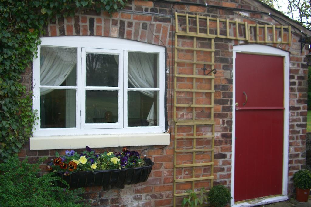 Little Bollington Ash Farm Country House חדר תמונה