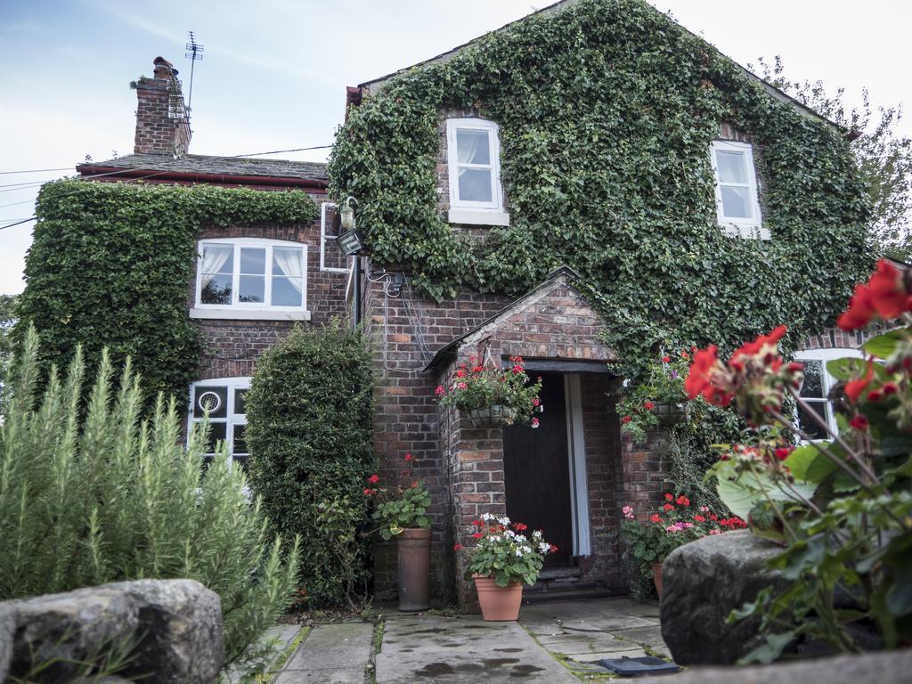 Little Bollington Ash Farm Country House מראה חיצוני תמונה