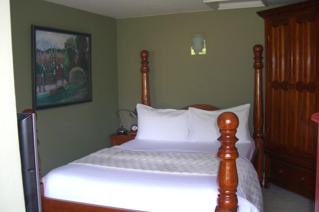 Little Bollington Ash Farm Country House חדר תמונה